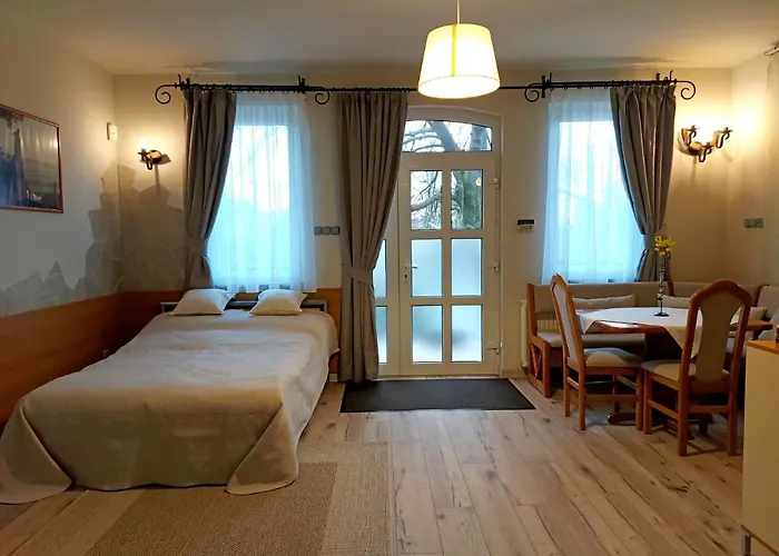 A Mecsek Gyoengye Apartmanhaz
